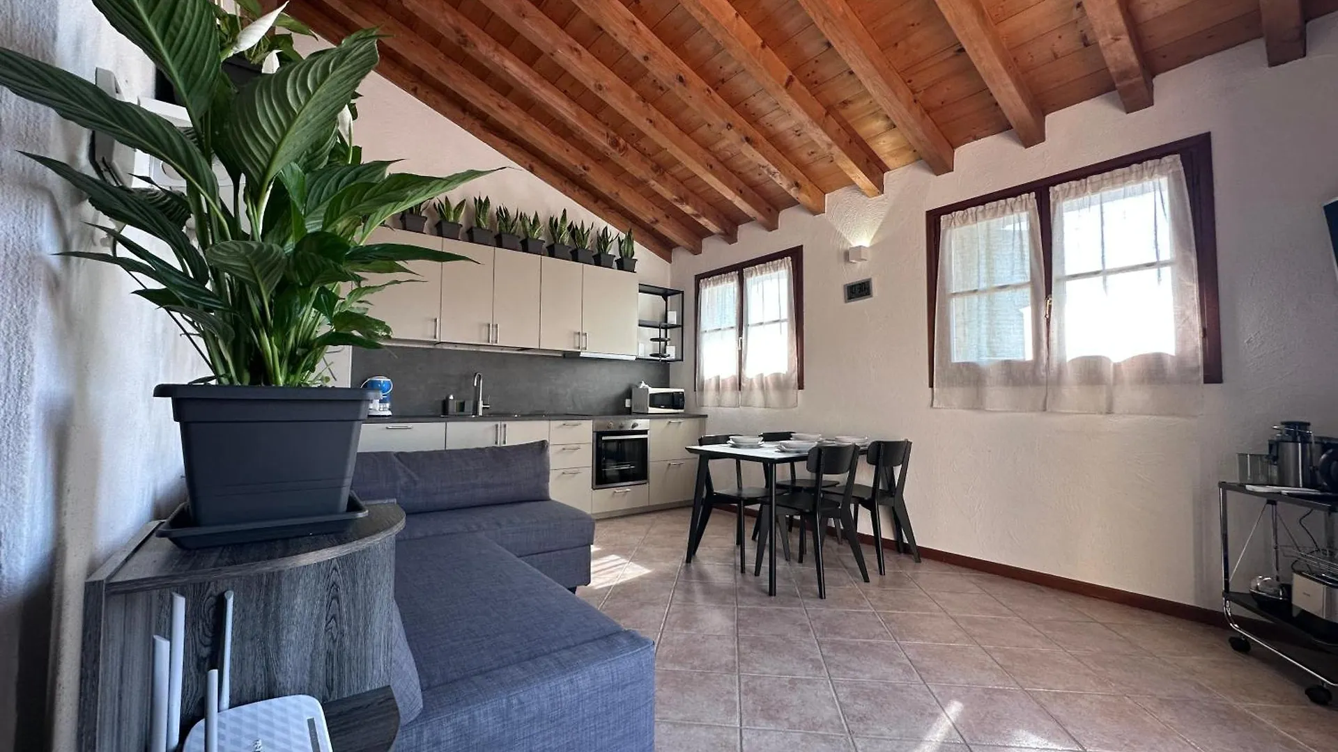 Ferienwohnung Loft Borgo Dell'Oca 21 Peschiera del Garda Italien